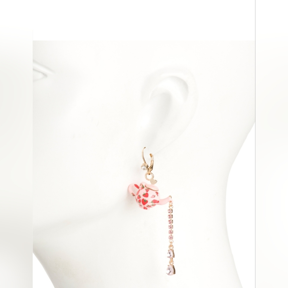 Betsey Johnson Mismatched Teapot and tea cup dangle earrings! - Picture 3 of 15